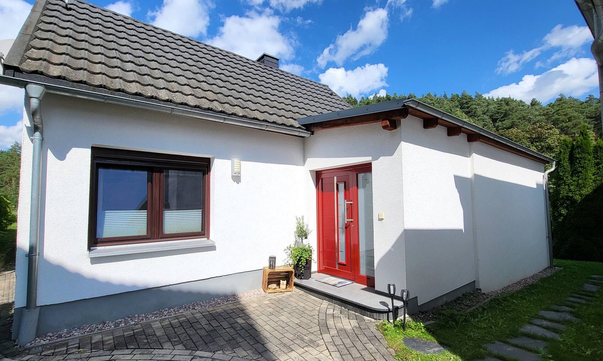 Unterwellenborn House | Beautiful cozy cottage with a view of the countryside and close to the outdoor pool