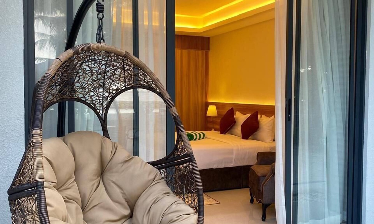 Dharavandhoo Hotel | Chak'z 1964 Beach