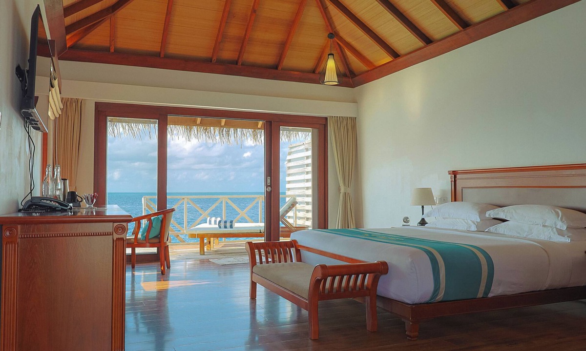 Mahaanaelhihuraa Island Resort | Cocogiri Island Resort Maldives
