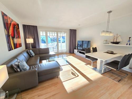Binz Apartment | Dünenpark Binz - Komfortplus Ferienwohnung mit 1 Schlafzimmer und Balkon im Obergeschoss 121