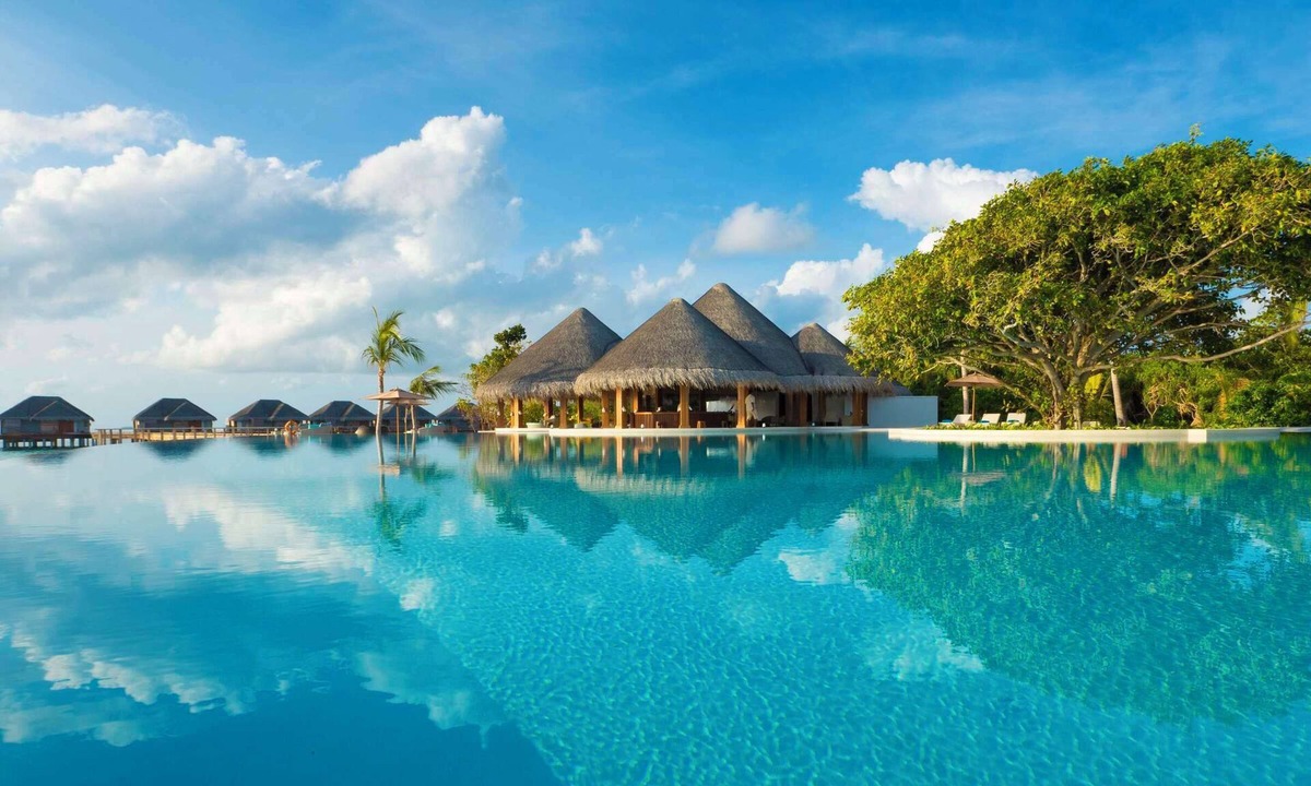 Mudhdhoo Resort | Dusit Thani Maldives - 50 percent off on Transfers for Stays of 5 Nights stay until 20 December 2026