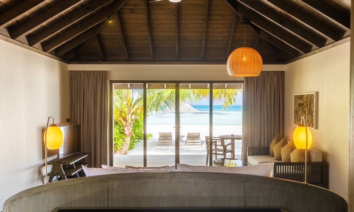 Lhaviyani Atoll Resort | Jawakara Islands Maldives