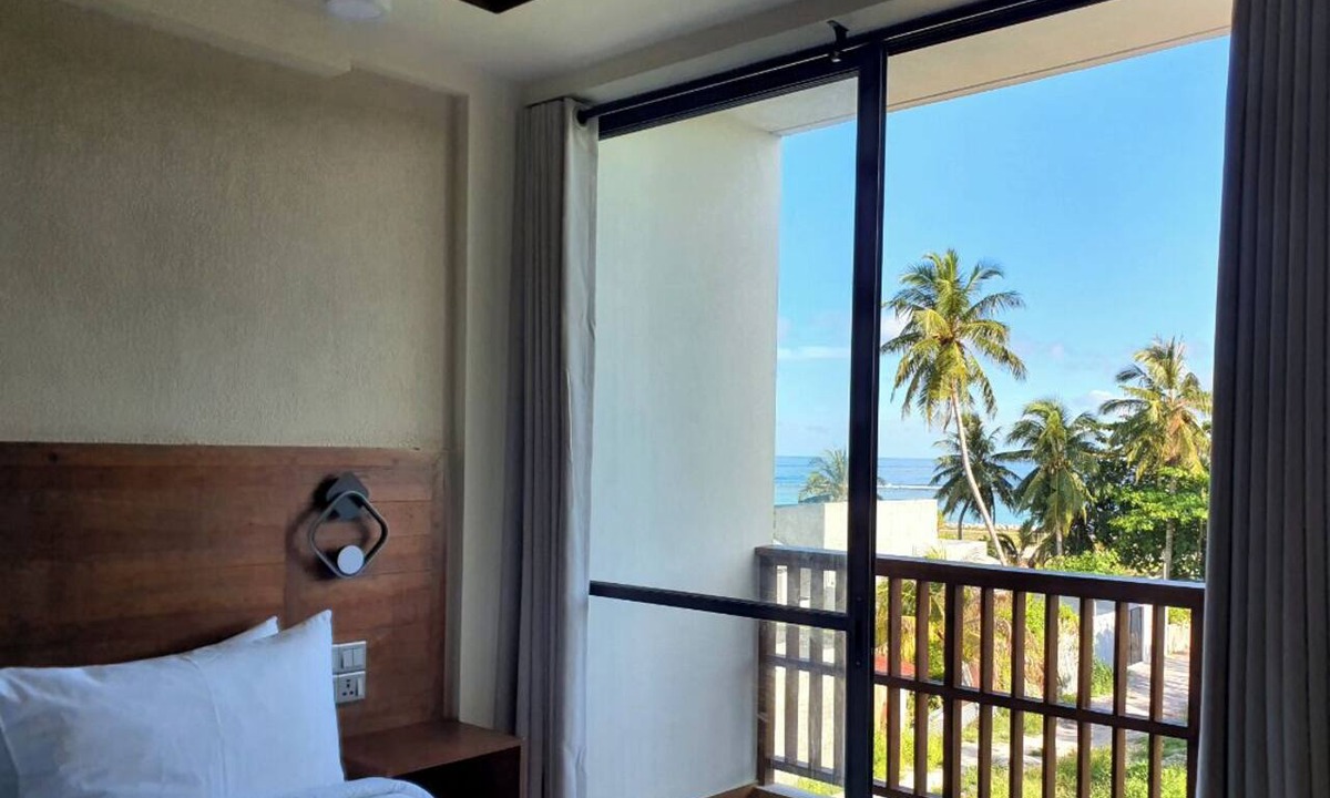 Thulusdhoo Island House | Kuredhi View