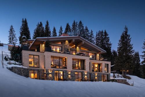 Lech am Arlberg Ski Chalet | LE CHALET - Luxury Hideaway