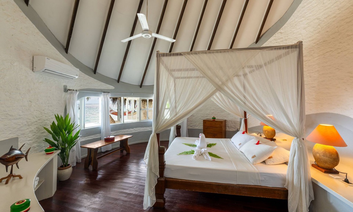 Kudafolhudhoo Resort | Nika Island Resort & Spa