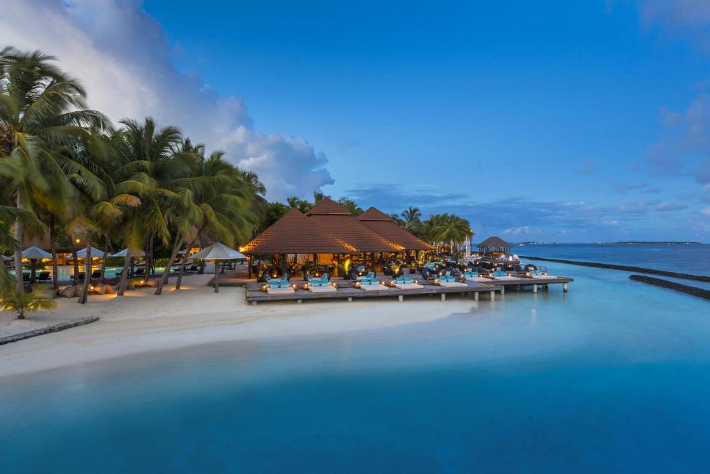Vihamanafushi Resort | Niva Kurumba Maldives