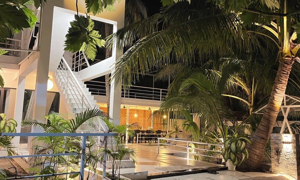 Kudahuvadhoo Hotel | Oceana Inn Maldives
