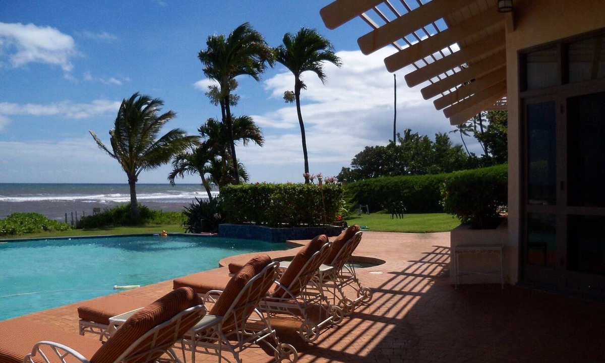 Kekaha House | One of a kind private Luxury beachfront Estate with oceanfront pool & jacuzz