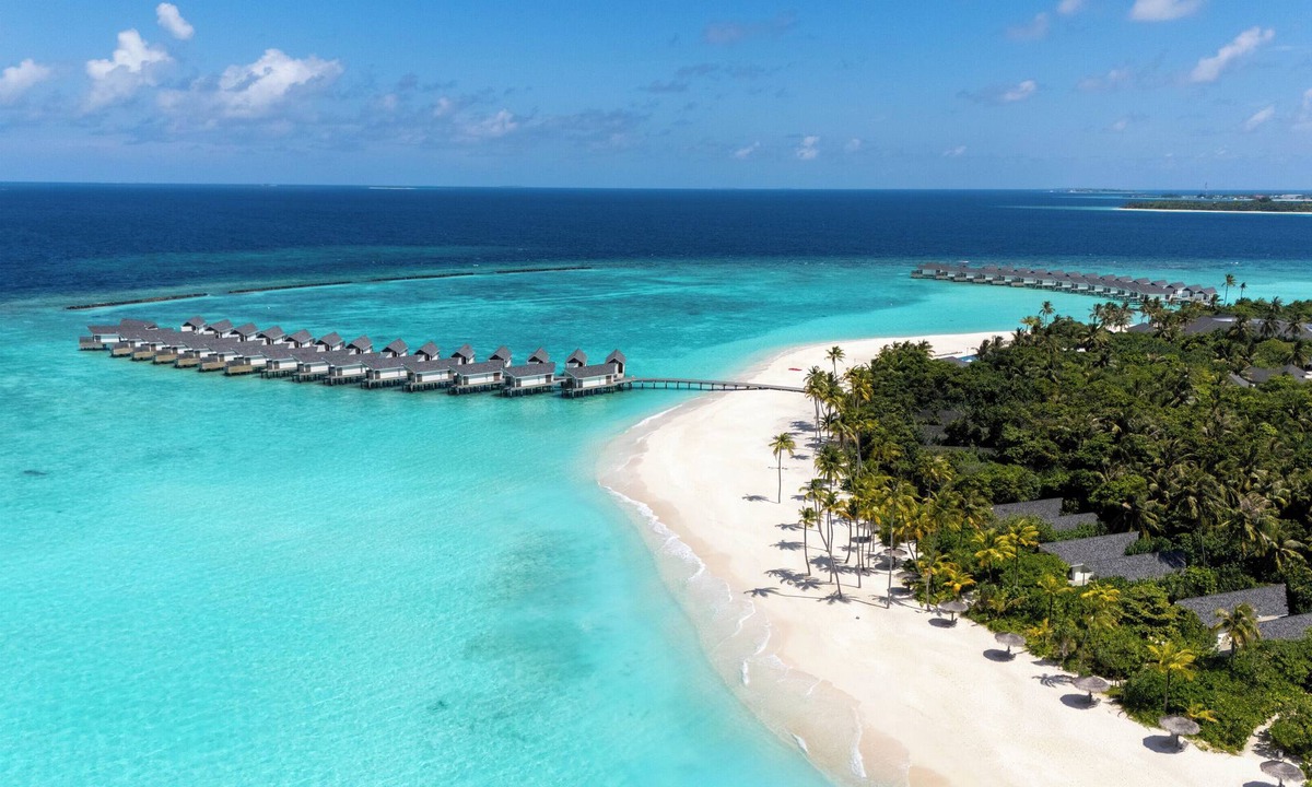 Raa Atoll Hotel | RAAYA By Atmosphere