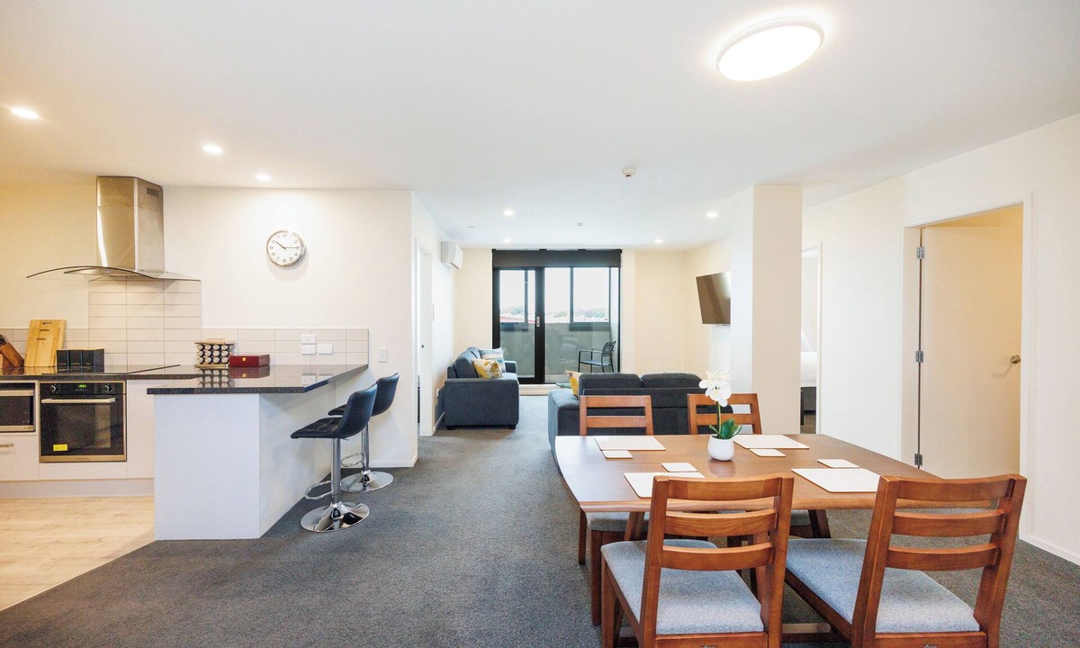 Palmerston North Apartment | Stylish Central Apartment | Secure | Walk to CBD, Dining & Events