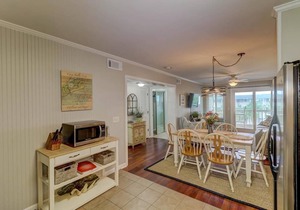 Charleston Charm - Coastal Decor, Pool & Pier Access, Across from beach! - 309C Oceanside in Isle of Palms
