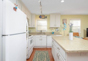 Charming 3BR 2BA Unit, Close to the Beach, Great Restaurants and Shopping! in Ocean City