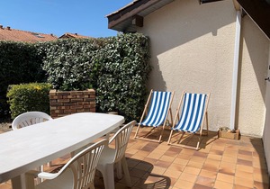 Cozy Duplex with Terrace Steps from Biscarrosse Beach - Cleaning Included in Biscarrosse Plage