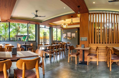 Fuvahmulah Hotel | Aig Grand