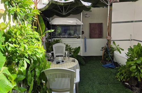Dhangethi House | Charming 2-bedroom house with AC in beautiful Dhangethi