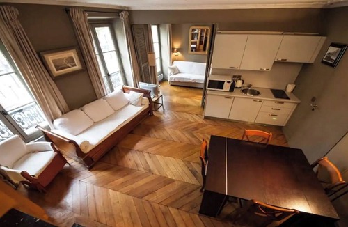 Val-de-Grace Apartment | CHARMING & SPACIOUS STUDIO STEPS FROM LUXEMBOURG GARDENS