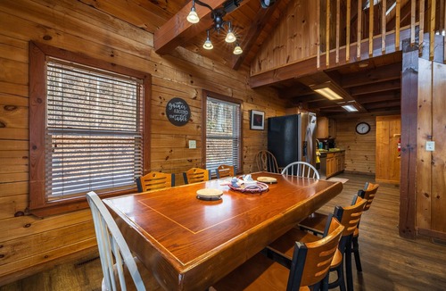 Rockbridge Cabin | Chickadee Cabin (Hocking Hills area)