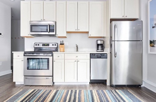 Boston Financial District Apartment | Comfy Financial District 1br | Keyless Entry