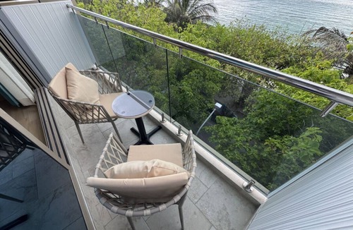 Male Apartment | Fabulous 1-bedroom apartment with AC in vibrant Malé
