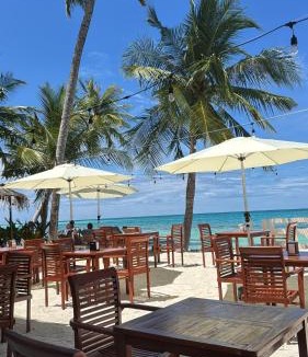 Dhiffushi House | Heron Beach Hotel Dhiffushi Stay Seven Nights or More and Enjoy Free Roundtrip Airport Speedboat for Two Adults for Stay Dates Until 30 November 2026