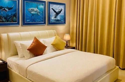 Dhidhoofinolhu Island Cabin | Maldives:Charming 5-bedroom lodge with AC in beautiful Fenfushi