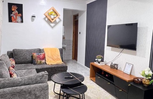 Ruaka Apartment | Modern Stay