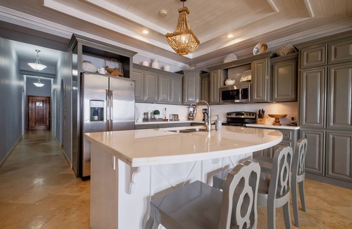 San Pedro Condo | Ocean’s Edge 2B – Second-Floor Beachfront Condo with Caribbean Views