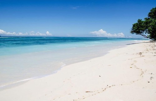 Hulhumale Bed & Breakfast | Portia beach grand