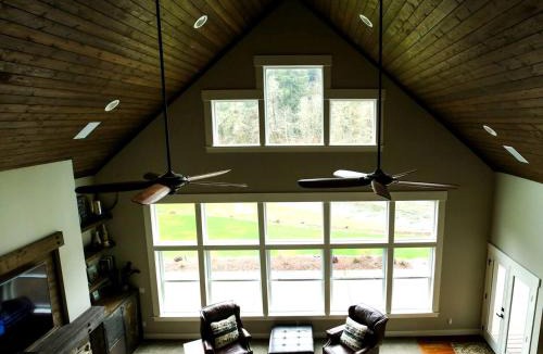 Granite Falls House | Riverfront Romantic Suite Rental near Mount Pilchuck in Granite Falls, Washington