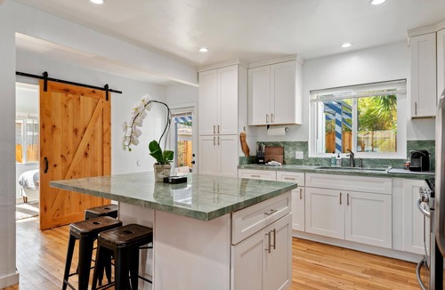East Mesa House | Santa Barbara Beach House, Spa, Luxe Amenities, Fireplace,AC, 3 minutes to beach