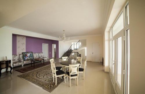 Tsamakaberd House | Sevan Villa