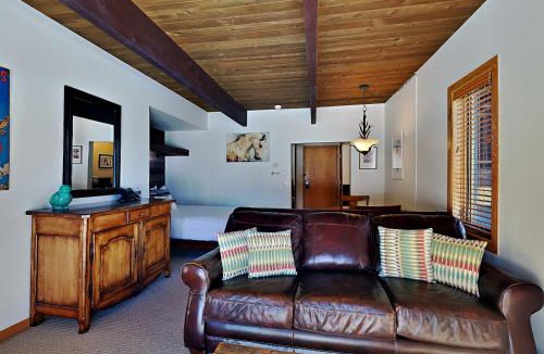 Snowmass Village House | Timberline Condominiums Studio Deluxe Unit 118