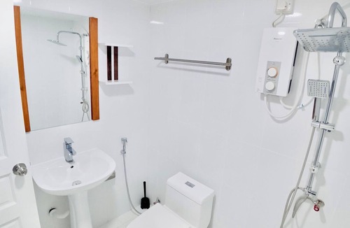 Thulusdhoo Island Hotel | VelaaOlhu - Turtle Hive Thulusdhoo