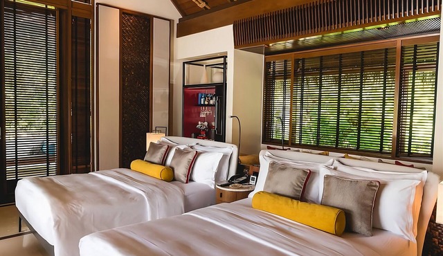 Beach Villa Two Queen Beds at One&Only Reethi Rah, Balcony With Beach View!