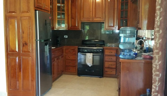 Beautiful 2-bedroom house only 10 minutes from Belmopan in Camalote
