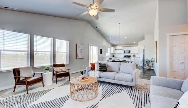 BRAND NEW 4-BDRM HOME Farmhouse at Grand Rapids in Meridian