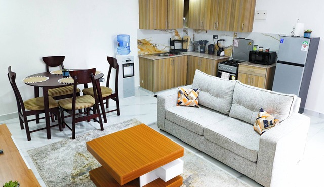 Business-Luxe by the Lake in Kisumu