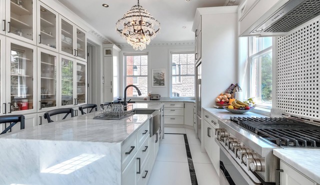 Central - Luxurious Mansion 7 Bedrooms 9000sqft in Montréal