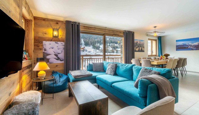 'Chalet Pramaria - Apt L'Arcelle' with Mountain View, Wi-Fi and Air Conditioning in Lanslebourg Mont Cenis