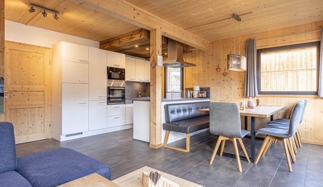 Chalet with 4 bedrooms for up to 8 people in Steinach am Brenner