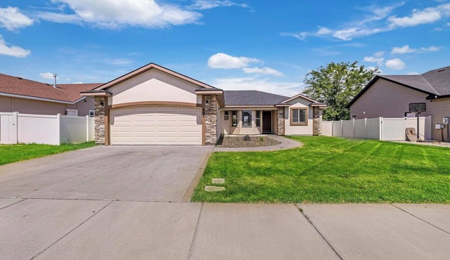Charming 4-bedroom house with AC and WiFi in welcoming Twin Falls in Twin Falls