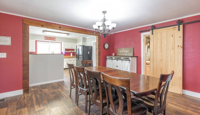 Charming farmhouse on a beautiful horse ranch-Shawnee Hills Wine Trail in Anna