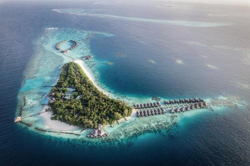 Coco Bodu Hithi - Stay 4 nights or more and enjoy 30 percent off Shared Roundtrip Speedboat, valid for stays until 31st August 2026