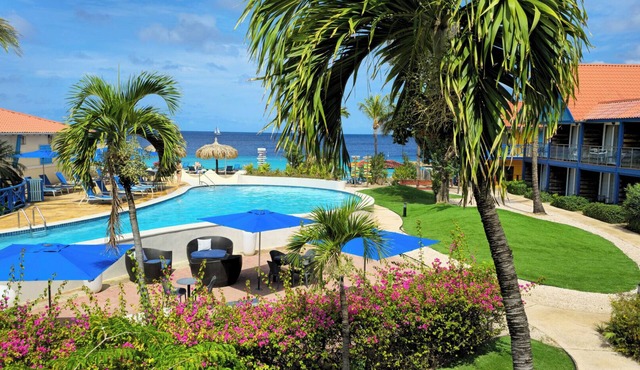 Comfort and Convenience! 2 Relaxing Units! Near Flamingo International Airport! in Kralendijk