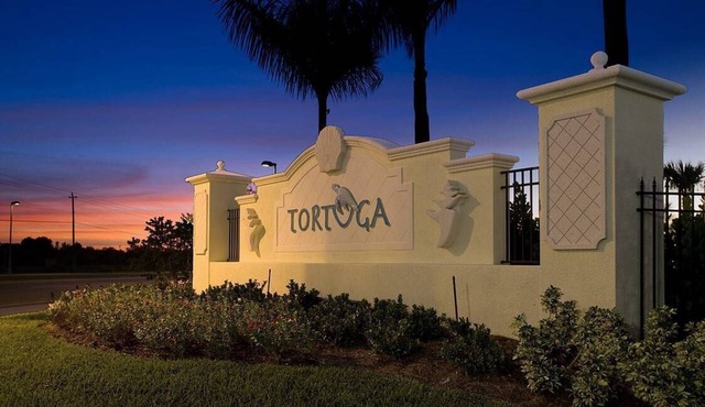Condo In Luxury Gated Community Near Beaches in Fort Myers