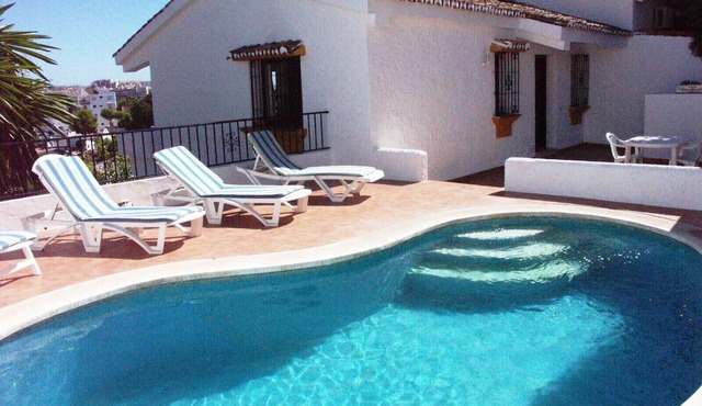 Enchanting villa with private pool and stunning views, close to beach. in Benalmadena