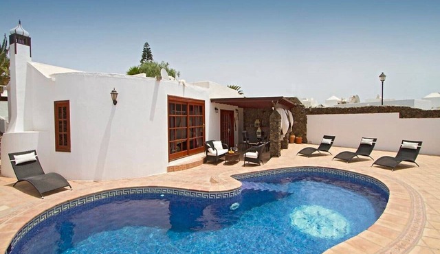 Exclusive Villa Margarita with private pool in Puerto del Carmen- Los Mojones in Puerto del Carmen
