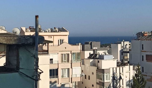 FAMILY HOUSE. FREE NETFLIX, INTERNET, CABLE TV. VERY CLOSE TO THE SEA in Antalya