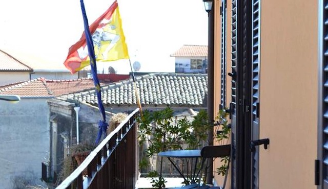Homerez - Beautiful appartement 15 km away from the beach for 4 ppl. at Nicolosi in Nicolosi