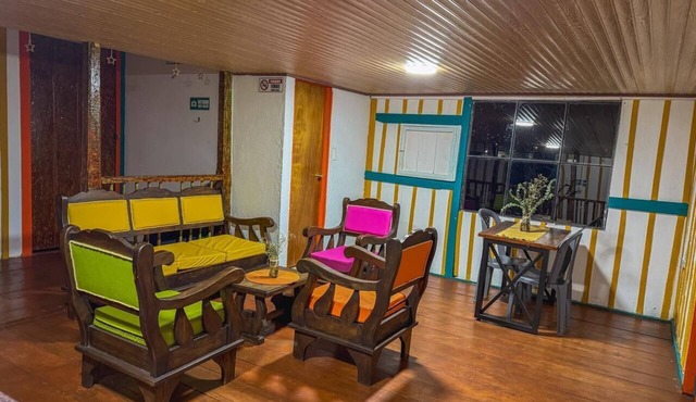 Hostal Casa Celeste in Murillo